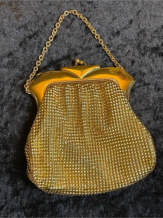 Whiting & Davis Handbags - Vintage Whiting and Davis purse